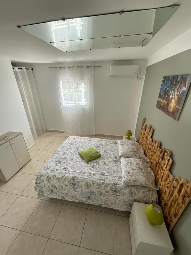 Location Les Flamboyants Apartment Sainte-Anne  Ruang foto
