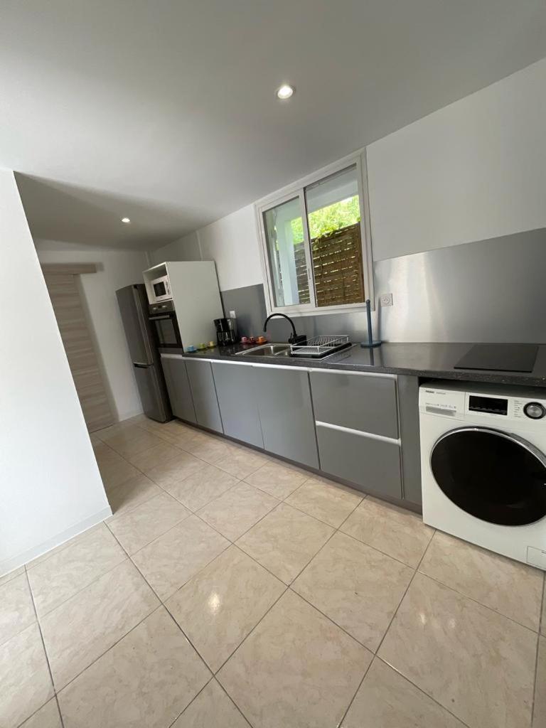 Location Les Flamboyants Apartment Sainte-Anne  Ruang foto